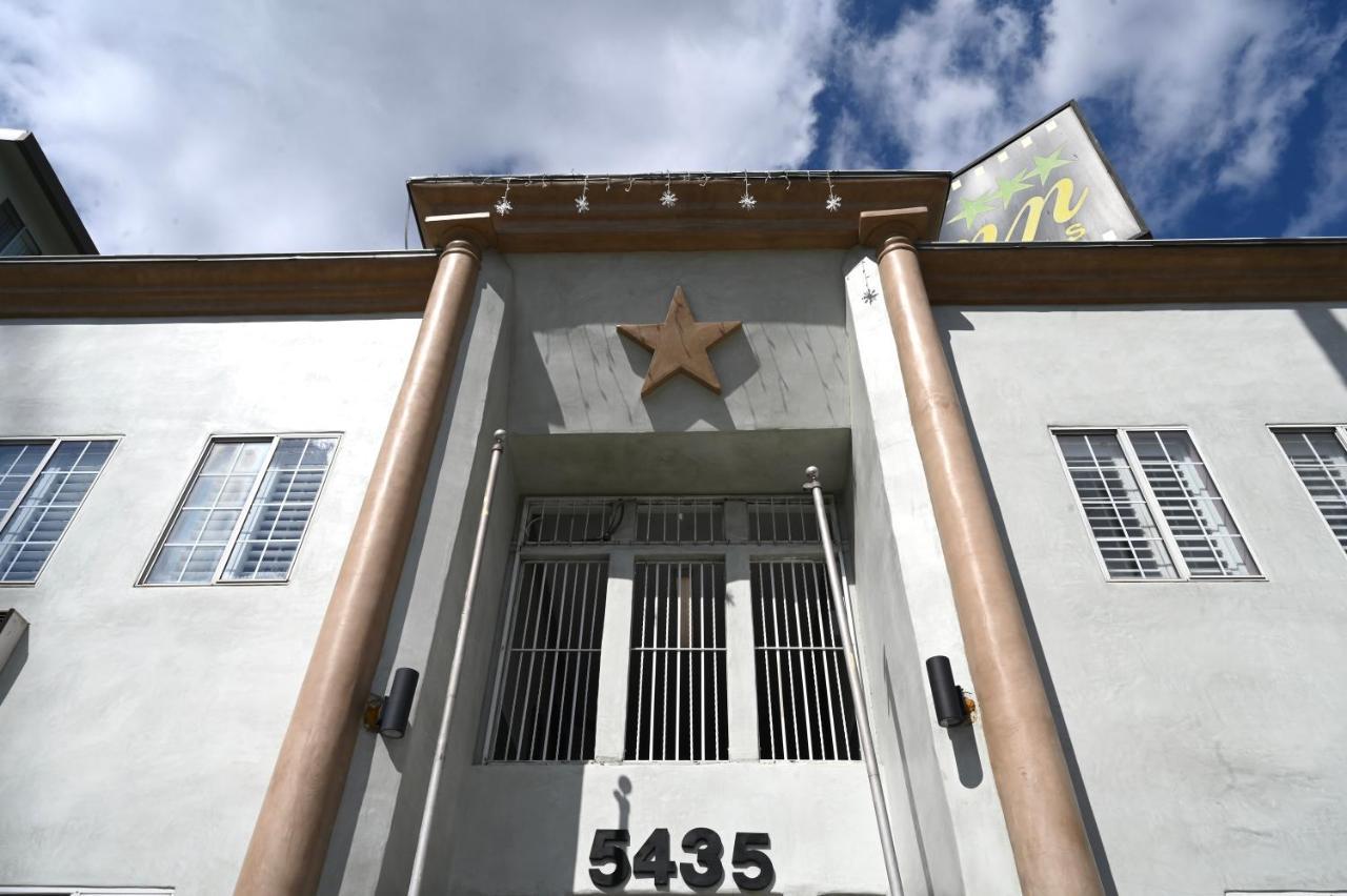 Hollywood Stars 2*